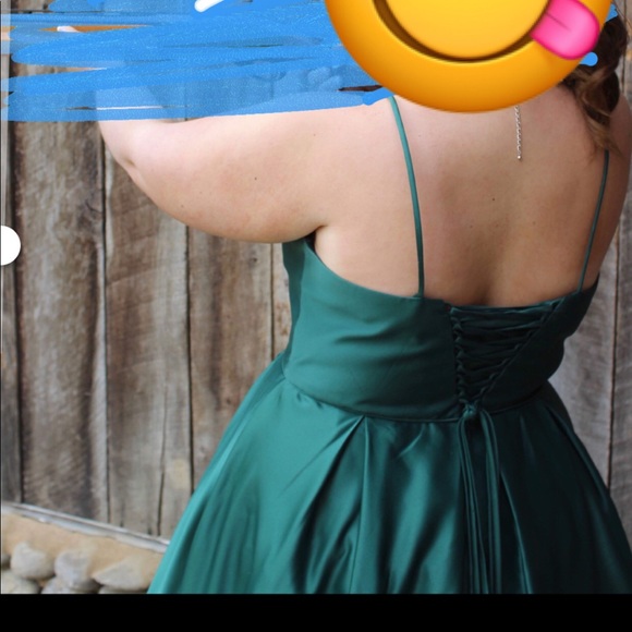 Prom Dresses - Picture 3 of 3